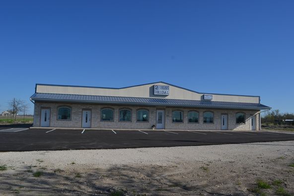 2394 Interstate 30 W, Greenville, TX 75402